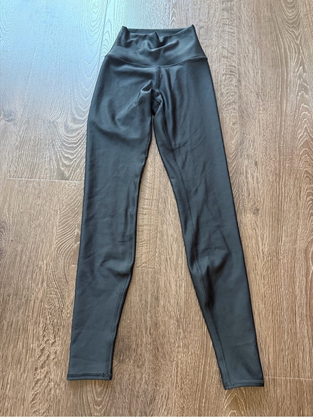 NWOT Alo Airlift Legging Black XXS - Picture 2 of 6